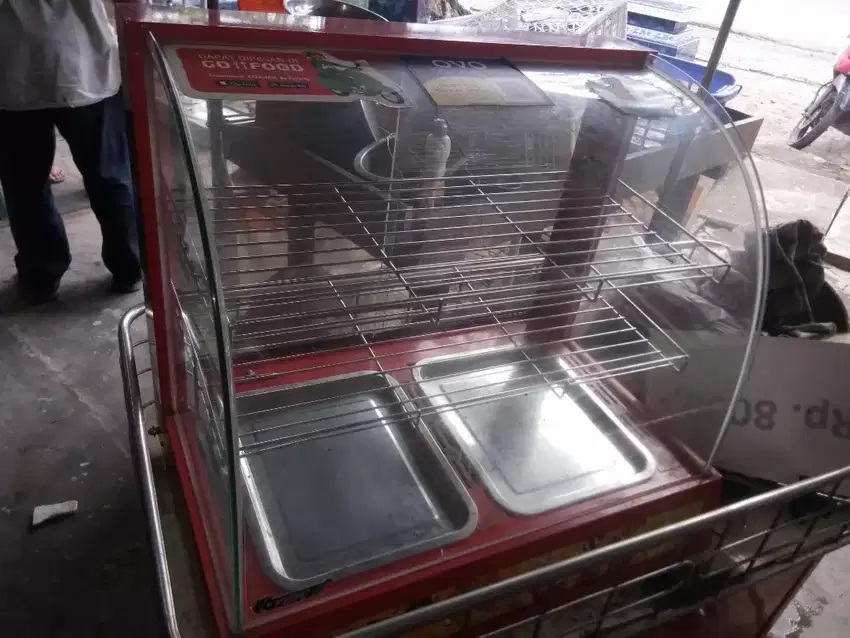 Display Warmer Bekas