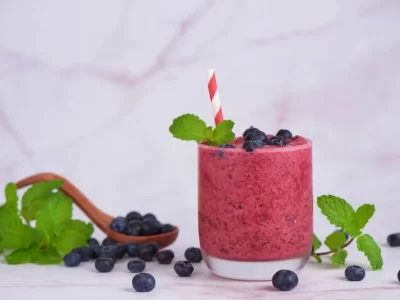 Smoothies Antioksidan Buah Naga + Timun Jepang